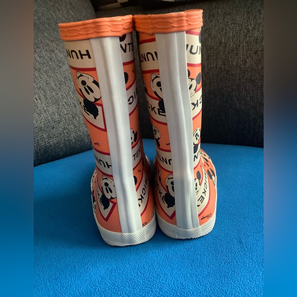 Hunter Disney Mickey rain boots Size UK 11, US 12 EUC Washed and deodorized - Picture 4 of 8